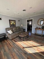 3908 Old Jonesboro Rd, Unit 1 in Jonesborough, TN - Building Photo