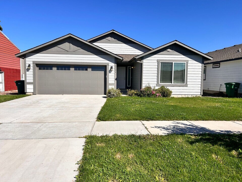 3106 N McMillan Rd in Spokane Valley, WA - Building Photo