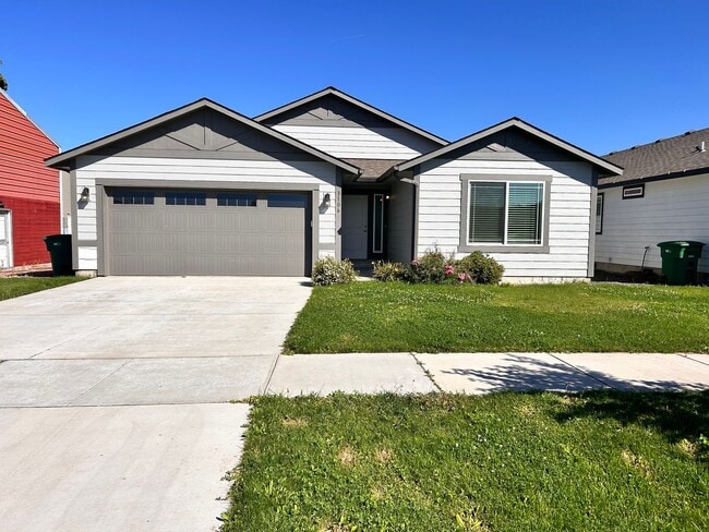 property at 3106 N McMillan Rd