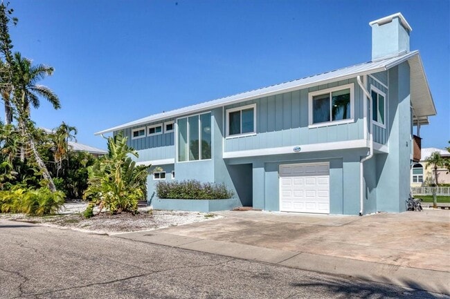 property at 825 Tarawitt Dr