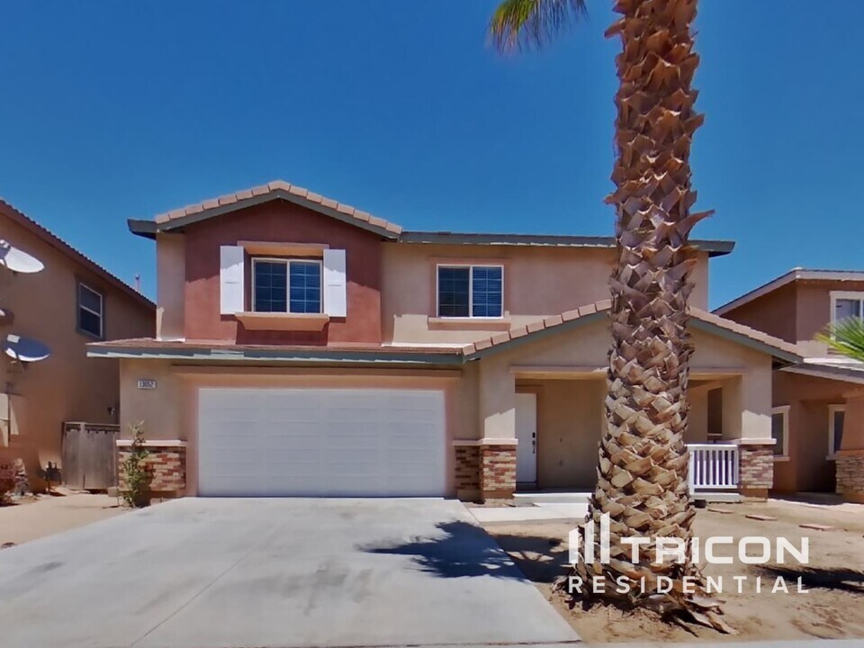 13052 Cerritos Ct in Hesperia, CA - Building Photo