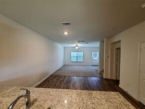 104 Lady Bird Ct in Venus, TX - Building Photo - Building Photo