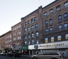 735-739 Manhattan Ave in Brooklyn, NY - Building Photo