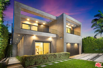 737 N Gardner St in Los Angeles, CA - Building Photo - Building Photo