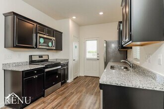 5042 Firefly Hls in Saint Hedwig, TX - Building Photo - Building Photo