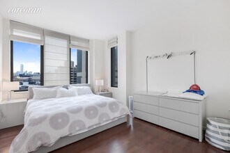 101 W 24th St-Unit -: 10C in New York, NY - Foto de edificio - Building Photo