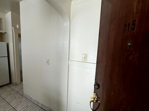715 Monterey Blvd in San Francisco, CA - Foto de edificio - Building Photo