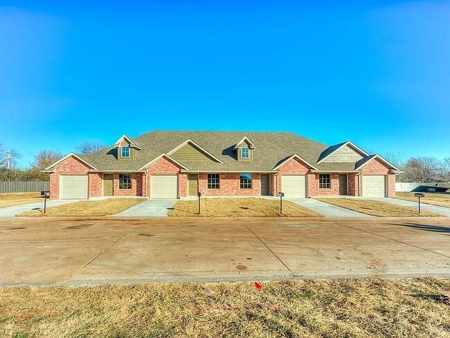 property at 4613 Castle Bay Cove