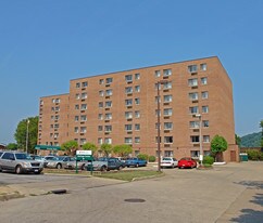 Riverview Manor in Huntington, WV - Building Photo