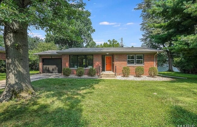 property at 609 Grandview Dr