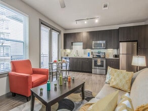 1915 Canterbury St in Houston, TX - Building Photo - Building Photo