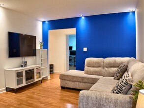 2231 Castle Rock Square, Unit 21C in Reston, VA - Building Photo - Building Photo