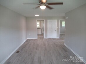 1747 River Rd in Lincolnton, NC - Building Photo - Building Photo