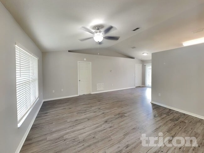 1090 3rd Ave in DeLand, FL - Building Photo - Building Photo