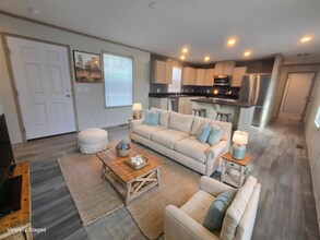 3510 N 9th St in Carter Lake, IA - Building Photo - Building Photo