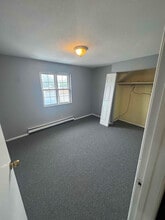 12 -12A Hartford Tpke in Shrewsbury, MA - Foto de edificio - Building Photo