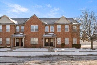 13165 Turnberry in Southgate, MI - Building Photo - Building Photo