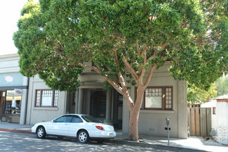 5844 College Ave in Oakland, CA - Building Photo - Building Photo