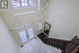 532 Barons St in Vaughan, ON - Building Photo - Building Photo