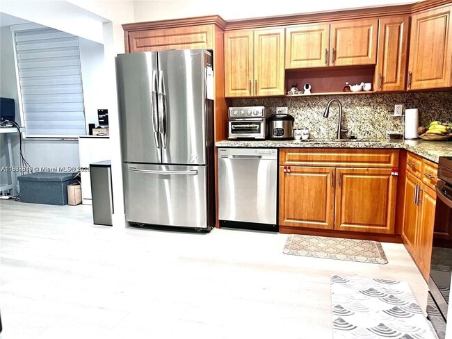property at 20200 W Country Club Dr