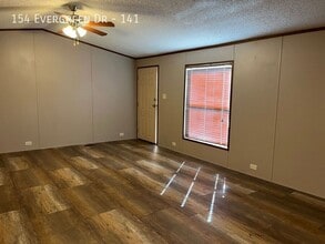154 Evergreen Dr in Wichita Falls, TX - Building Photo - Building Photo