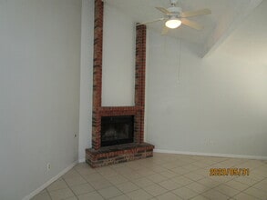 11382 Lake Erie Dr in El Paso, TX - Building Photo - Building Photo
