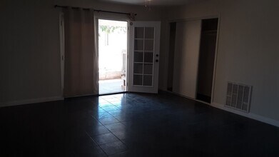 6568 Oasis Ave in Twentynine Palms, CA - Building Photo - Building Photo