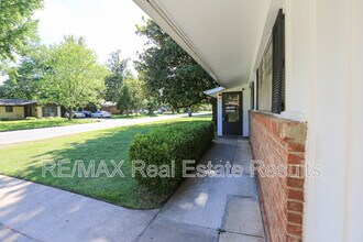 1402 Lawrence Ave in Springdale, AR - Building Photo - Building Photo