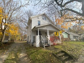 1351 Marcy St in Akron, OH - Foto de edificio - Building Photo