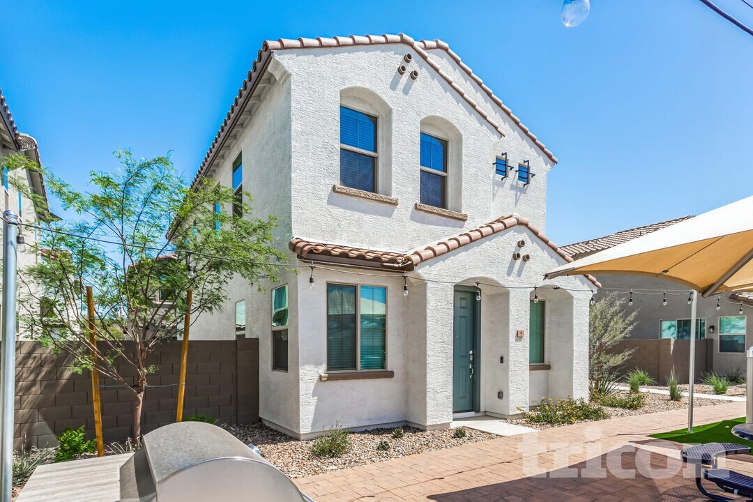 2929 N 28th St in Phoenix, AZ - Foto de edificio