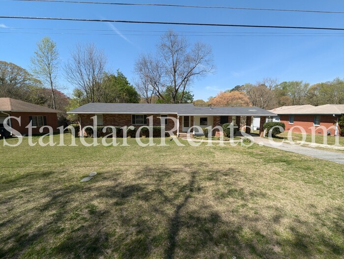 6797 Miller St in Lithia Springs, GA - Building Photo