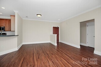 400 N Church St in Charlotte, NC - Foto de edificio - Building Photo