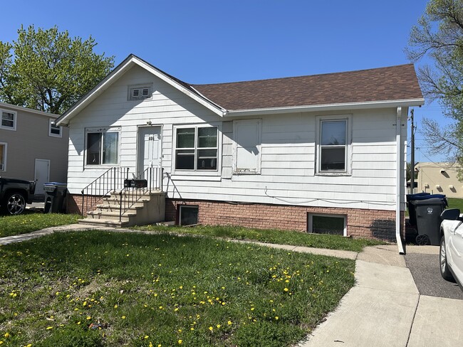 406 Belle Ave, Unit 1