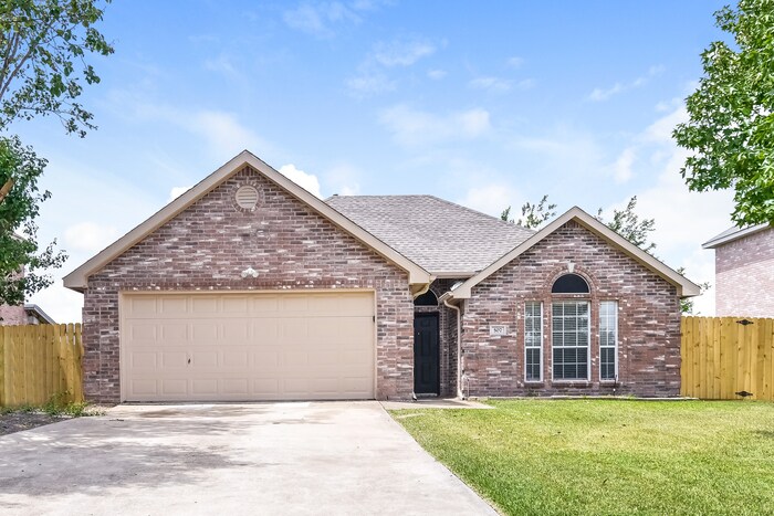 507 Brazos St in Forney, TX - Building Photo