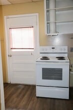 408 S Lasalle St in Navasota, TX - Building Photo - Building Photo