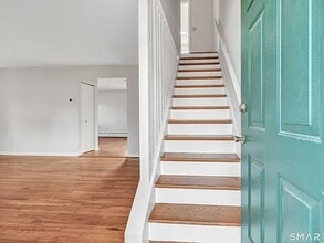 240 Sunnyridge Ave in Fairfield, CT - Building Photo - Building Photo