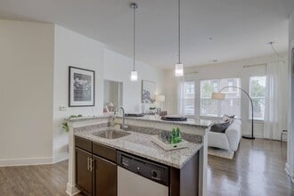 The Lincoln in Raleigh, NC - Building Photo - Building Photo