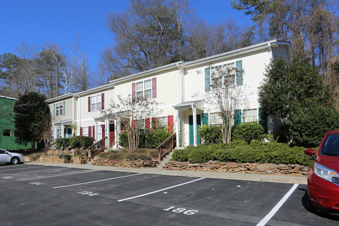 180-186 Oxbo Rd in Roswell, GA - Building Photo