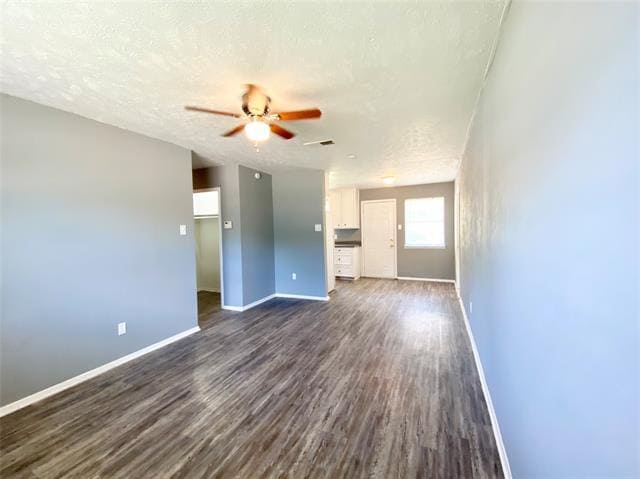 1010 Cherrywood Dr in Garland, TX - Foto de edificio - Building Photo