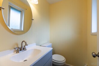 74693 Hale Ln in Rainier, OR - Building Photo - Building Photo