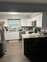 806 E Sylvan Ave in Appleton, WI - Building Photo - Building Photo