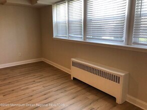 320 8th Ave in Asbury Park, NJ - Building Photo - Building Photo