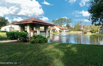 1508 Wood Hill Pl in Jacksonville, FL - Foto de edificio - Building Photo