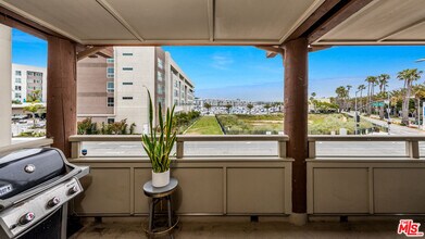 4350 Vía Dolce in Marina Del Rey, CA - Building Photo - Building Photo