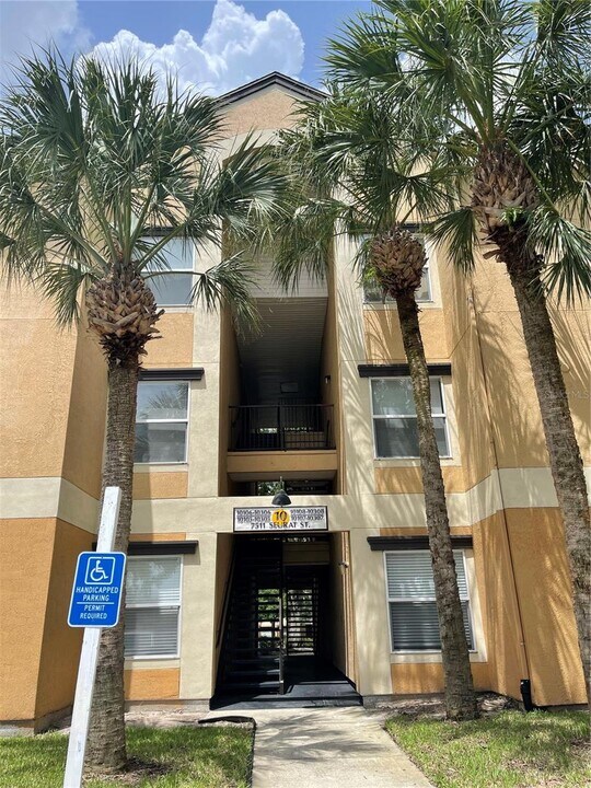 7511 Seurat St in Orlando, FL - Building Photo
