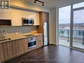 5-905 Defries St in Toronto, ON - Building Photo - Building Photo