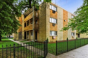 7948 S Greenwood Ave in Chicago, IL - Building Photo