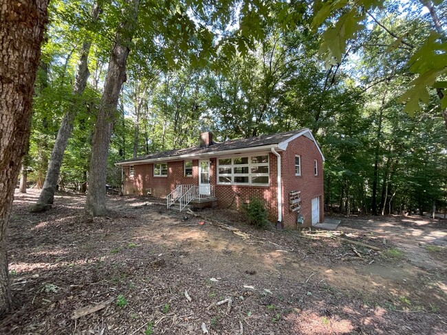 106 Markham Dr in Chapel Hill, NC - Building Photo - Building Photo