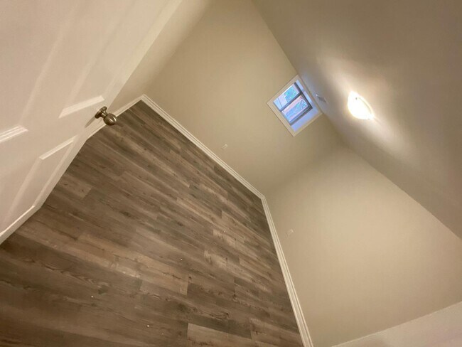 97 Shropshire Dr in Toronto, ON - Building Photo - Building Photo