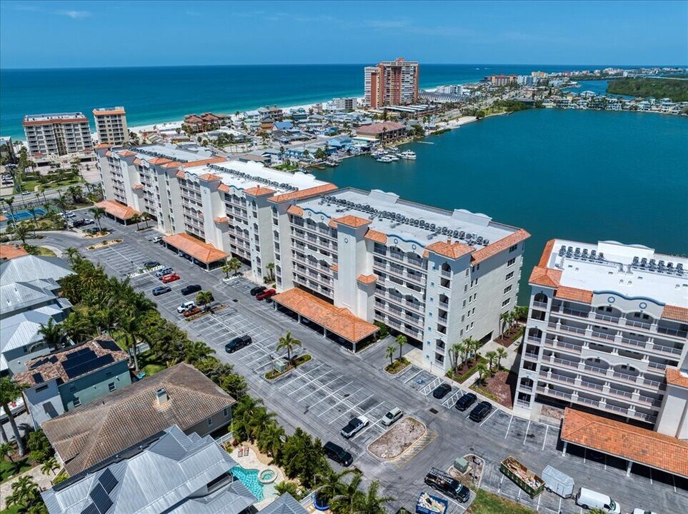 17735 Gulf Blvd in Redington Shores, FL - Building Photo